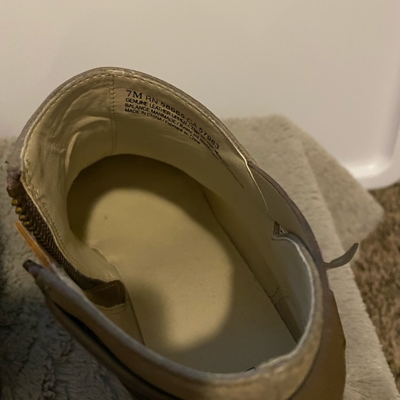 Gorgeous Nordstrom BP. Gray booties - Picture 3 of 5